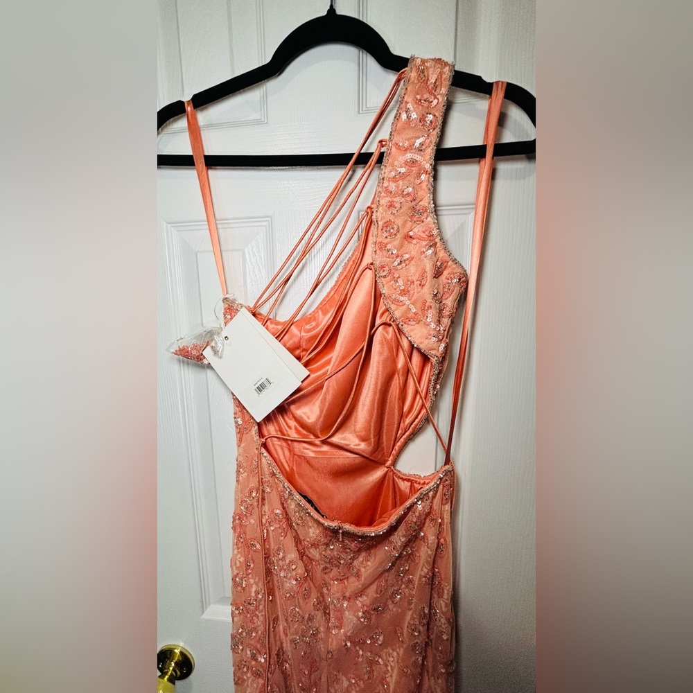 NWT MAC DUGGAL SZ 6 PEACH One Shoulder Embellished Gown #6084 - Picture 5 of 10